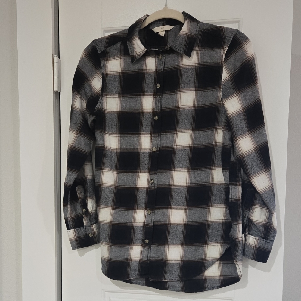 Women's Black and White Plaid Shirt